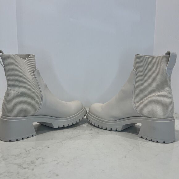 STEVE MADDEN Womens 11 Holley Chelsea Bone Lug Boot Bootie Ankle Pull On Chunky‎ - Picture 6 of 10